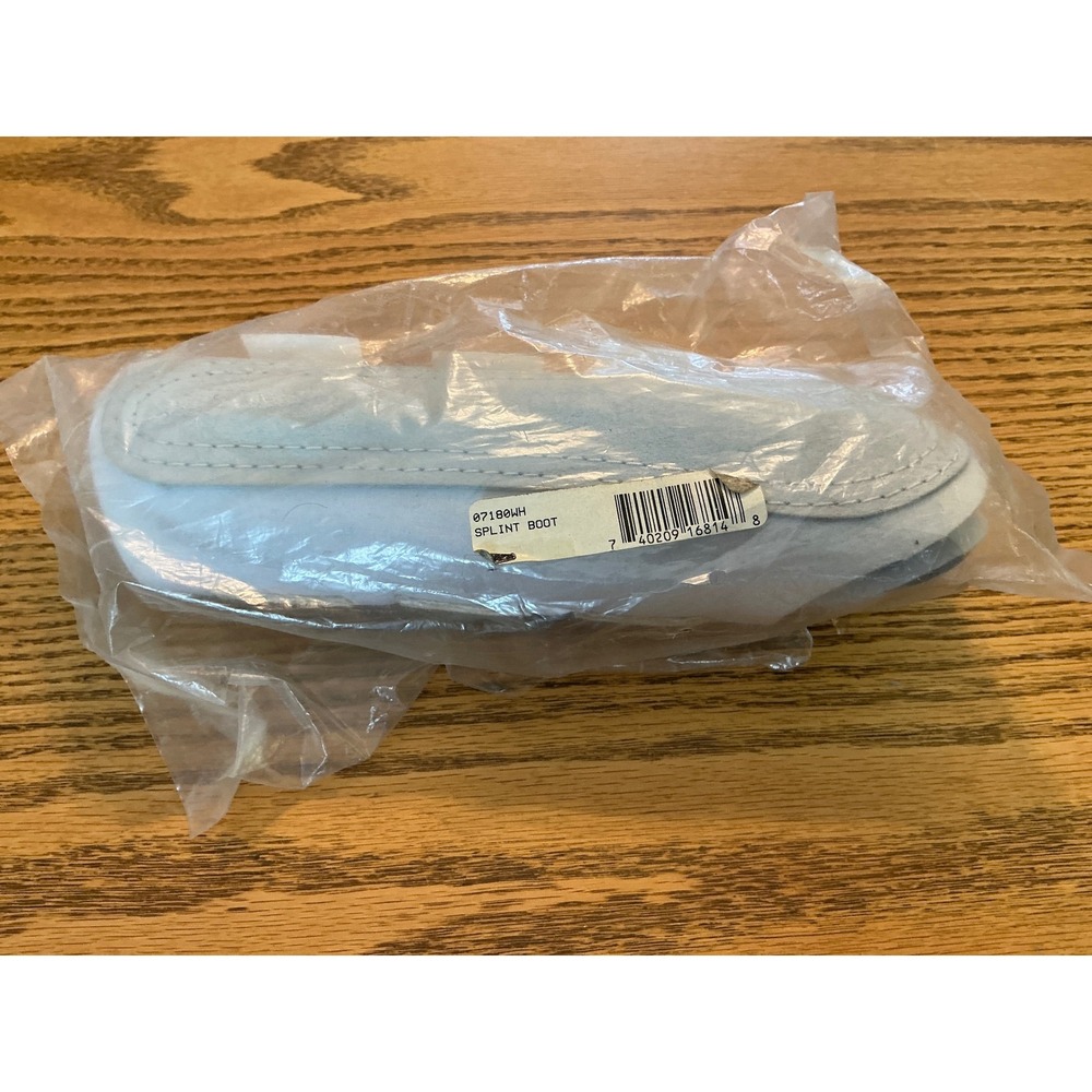 White Equestrian Splint Boots Horse Leg Protection 07180WH New